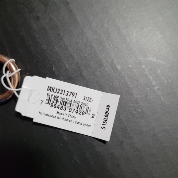 SOLD 💯% Authentic Brandnew with generic box - Picture 6 of 8